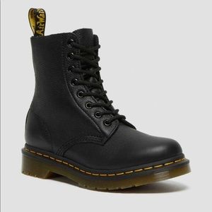 Dr Martens 1460 Pascal Virginia Leather Boots